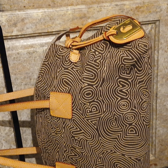 Authentic Huge Duffle Dooney & Bourke J1115997 Sport Pop Doodle Swirl Satchel - Picture 8 of 15